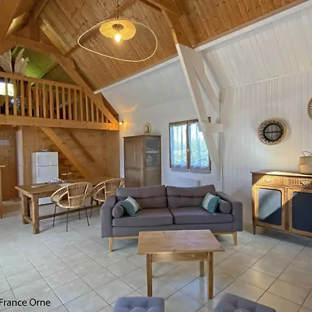 Séjour à la campagne En Bois Cosy En Forêt, Idéal Pour Couple - Fr-1-497-213 *
